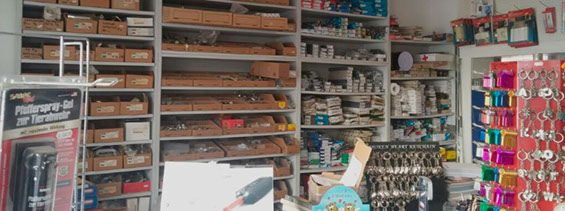 Türsicherheit, Schließanlagen sowie Auto-Ersatzschlüssel gehören zum Angebot von Schlüsseldinst Kunze