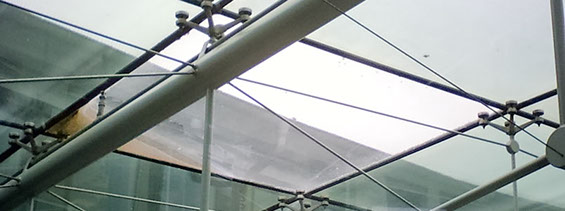 saniertes Glasdach in alter Fabrikhalle